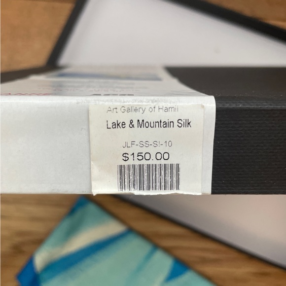 New Lawrence Harris Large Silk Scarf Giftable - Picture 5 of 6